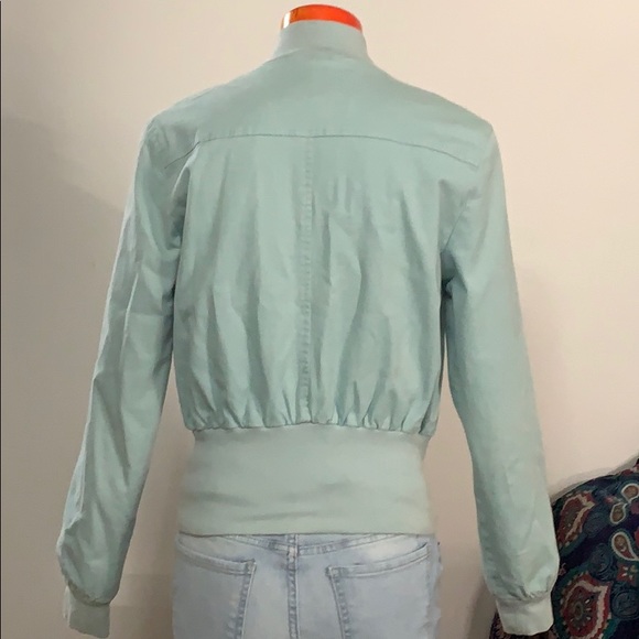 Gap Bomber Jacket ✨ - Picture 4 of 9